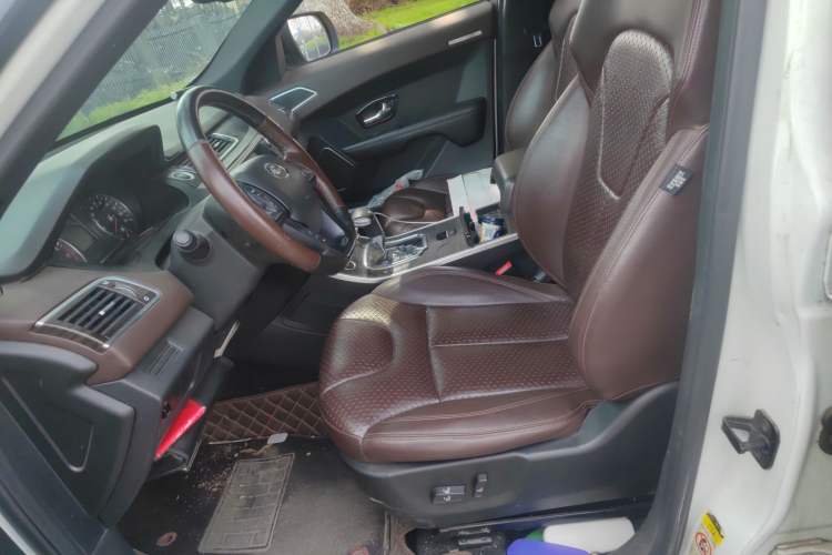 Used Land X7 2015 2.0T Panoramic Prestige Edition