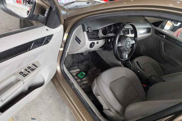 Used Volkswagen Bora 2015 Qihui Edition 1.6L Automatic Fashion Model
