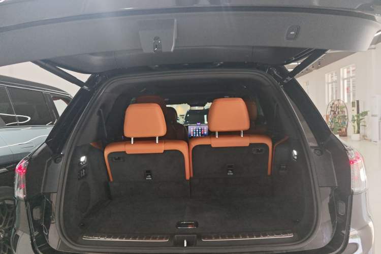 Used Hima AITO M9 2025 Extended-Range Ultra Version 52 kWh 6-Seater Trunk