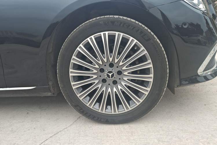 Used Mercedes-Benz E-Class 2023 E 300 L Luxury Model
