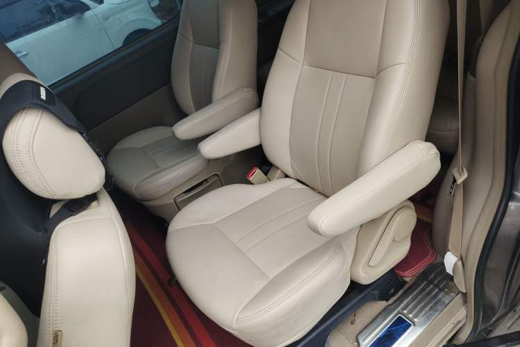 Used Buick GL8 2014 2.4L Classic Edition Left Rear Seat