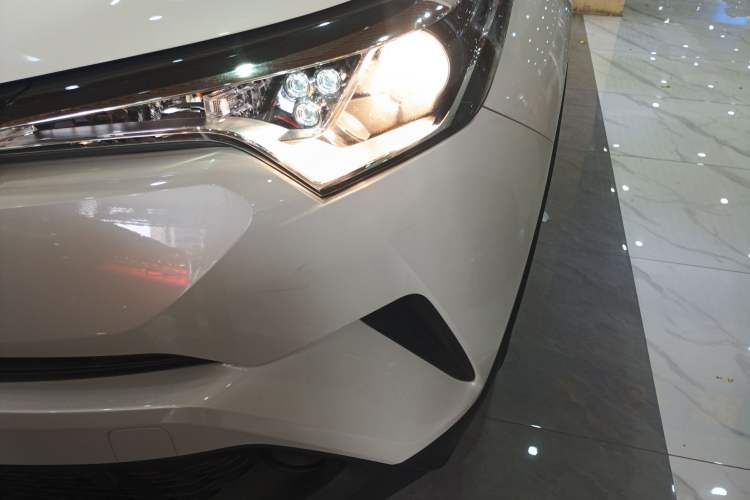 Used Toyota C-HR 2020 2.0L Comfort Edition Left Front Headlight
