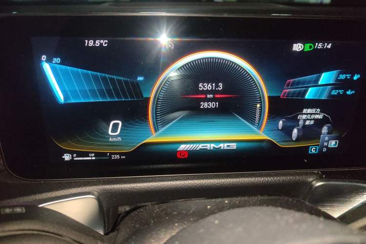 Used Mercedes-Benz GLB AMG 2021 AMG GLB 35 4MATIC Odometer Close Up