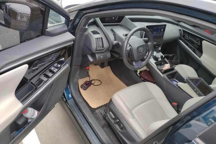 Used Toyota FAW Toyota bZ4X 2022 Two-Wheel Drive Long-Range PRO Version
