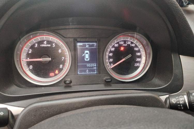 Used FORTHING Joyear X5 2017 Jingxiang Series 1.5T Manual Luxury Model
