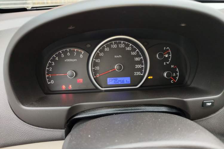 Used Hyundai Celesta 2015 1.6L Automatic Comfort Model
