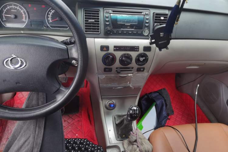 Used Geely Auto Vision 2012 1.5L CVVT Standard Edition Audio And AC Panel