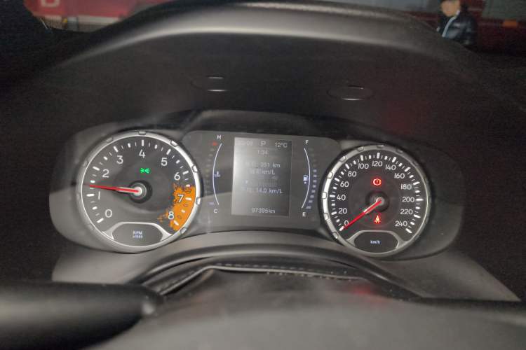 Used Jeep Renegade 2018 Connected Large Screen Version 180T Automatic High-Energy Edition