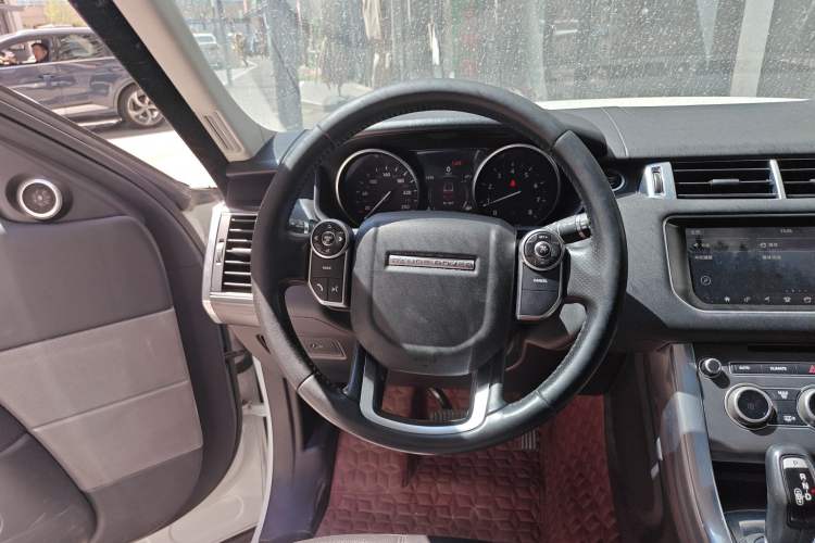 Used Land Rover Range Sport 2017 3.0 SC V6 SE Steering Wheel