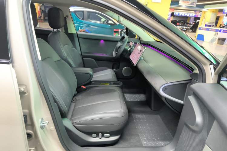 Used firefly firefly 2025 Illuminated Edition
