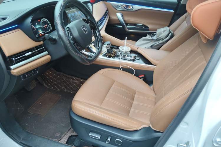 Used CHANGAN CS95 2021 2.0T Two-Wheel Drive Luxury Version
