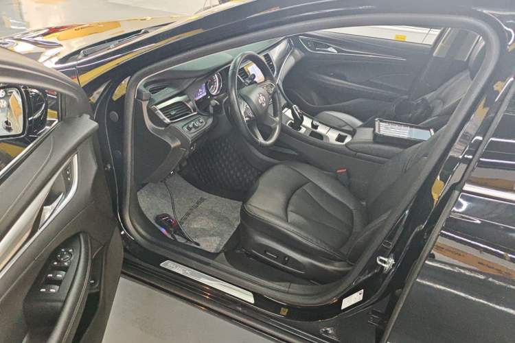 Used Buick LaCrosse 2022 552T Luxury Version