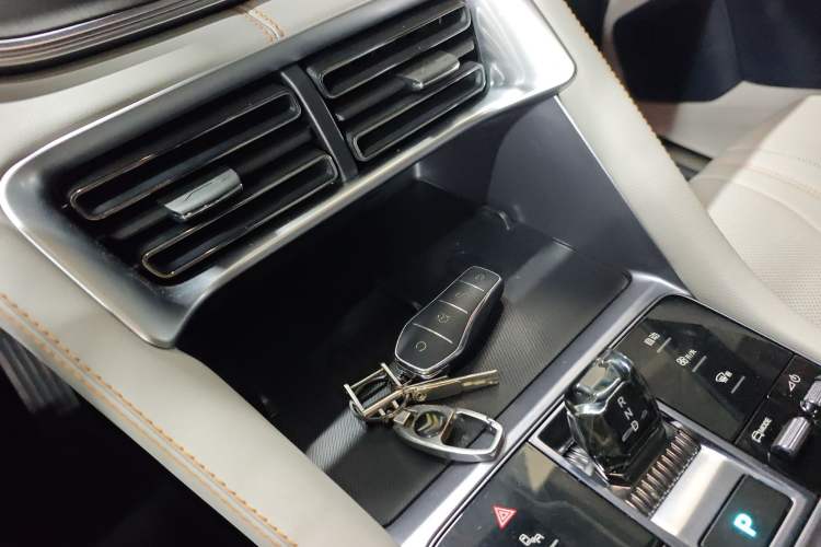 Used BYD Song PLUS New Energy 2024 HONOR Edition DM-i 150km Flagship PLUS Vehicle Key