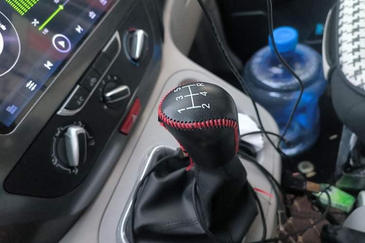 Used JAC Refine M3 2025 PLUS 1.8L Manual Classic Edition 7 Seats