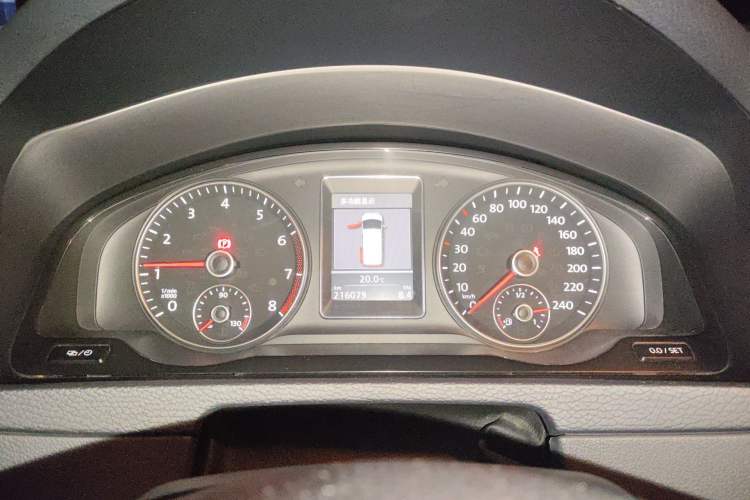 Used Volkswagen Multivan 2012 2.0 TSI Four-Wheel Drive Deluxe Edition