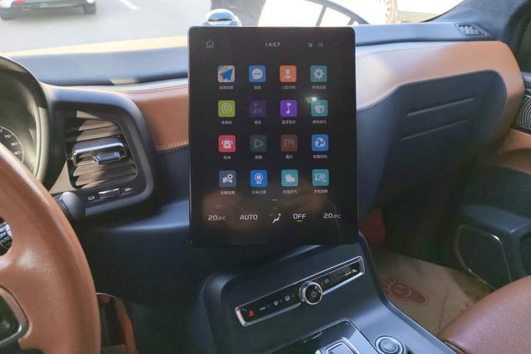 Used LEVC TX 2022 TX5 Extended-Range Urban Living Room Edition