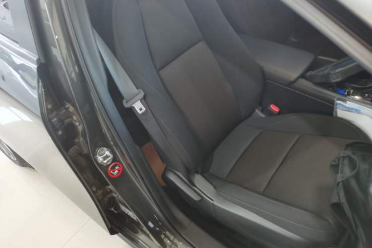 Used Mazda 3 Axela 2021 2.0L Automatic ZhiXuan Edition
