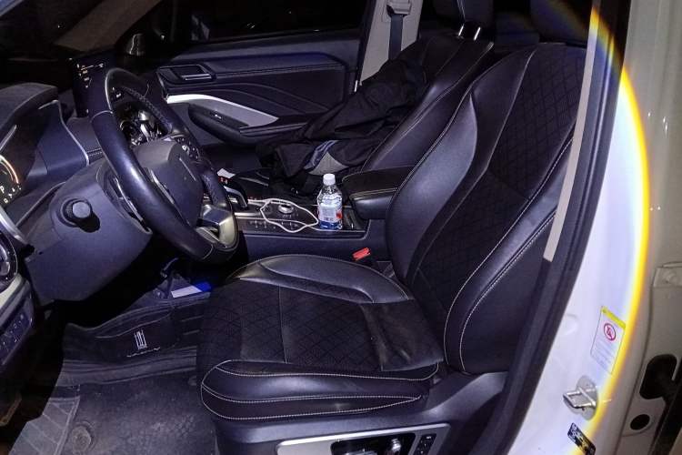 Used Wey VV6 2018 2.0T Four-Wheel Drive Flagship Version China V Standard
