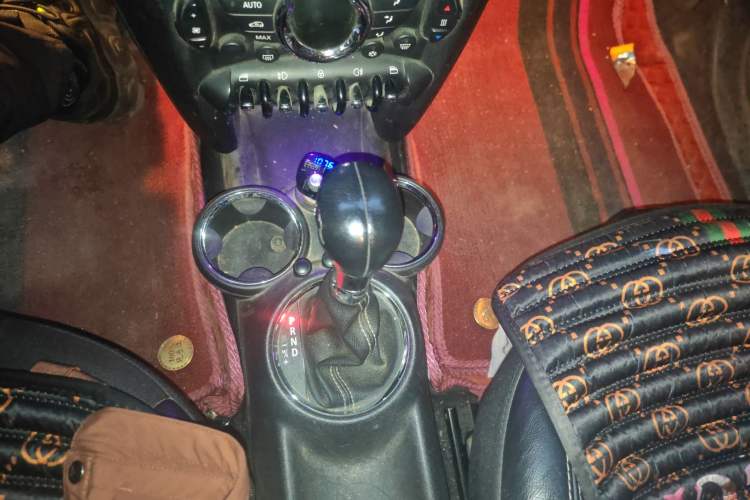 Used MINI 2012 1.6L ONE Baker Street Gear Lever