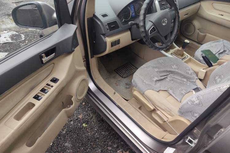 Used BAIC E Series 2012 Hatchback 1.5L Manual Leshang Version