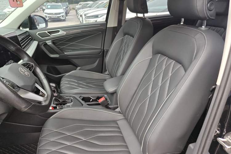 Used Volkswagen Tiguan L 2022 330TSI Automatic Two-Wheel Drive R-Line Enhanced Edition