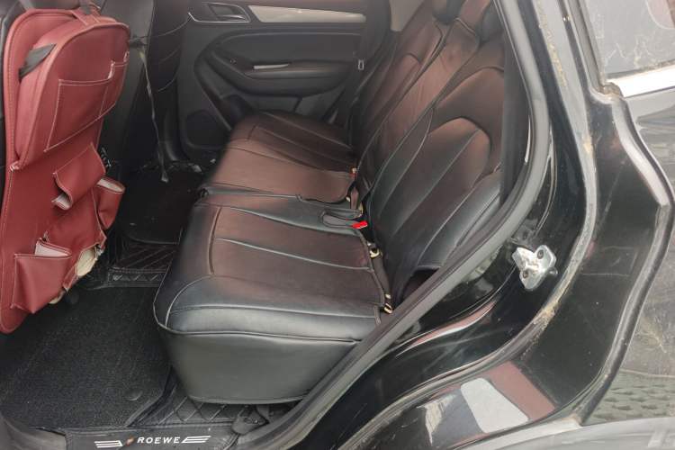 Used Roewe RX5 2016 Revised Version 20T Two-Wheel Drive Manual Transmission Luxury Edition
