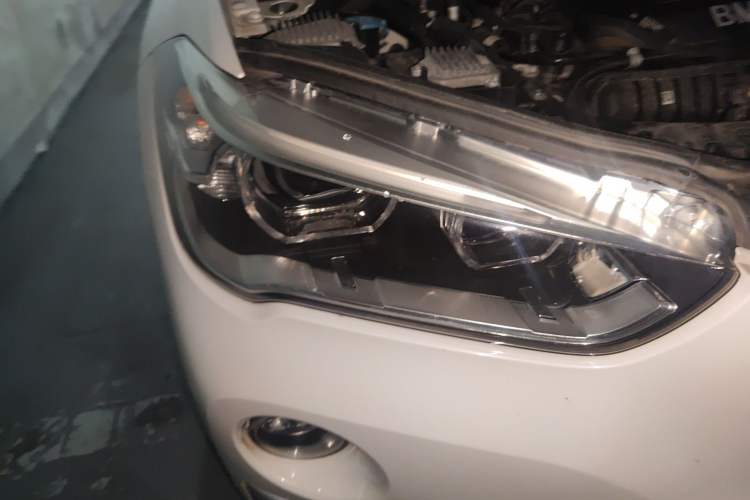Used BMW X1 2018 xDrive20Li Luxury Edition Right Front Headlight