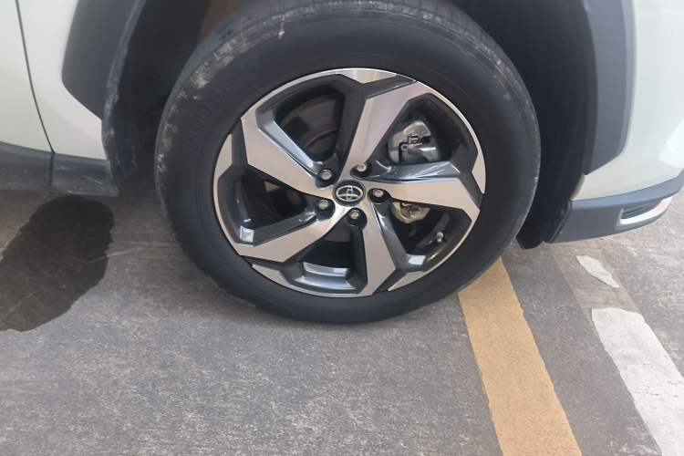 Used Toyota RAV4 Rongfang Plug-in Hybrid 2022 2.5L Two-Wheel Drive Elite Pro