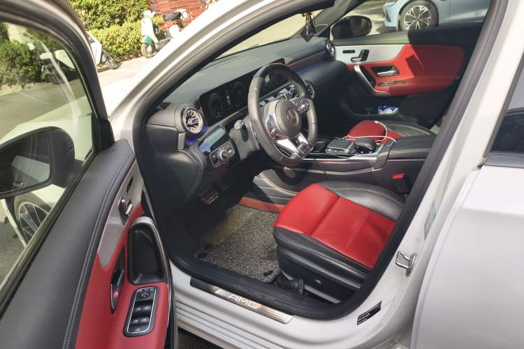 Used Mercedes-Benz A AMG 2020 AMG A 35 4MATIC Driver Seat