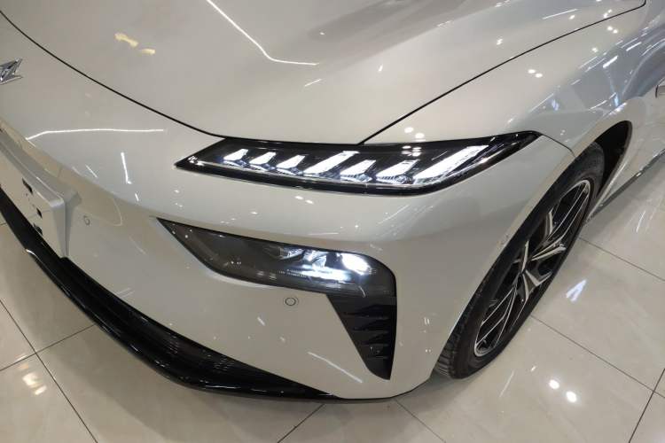 Used Dongfeng eπ eπ007 2025 Model Pure-Electric 565 All-Wheel-Drive Max Leading Edition