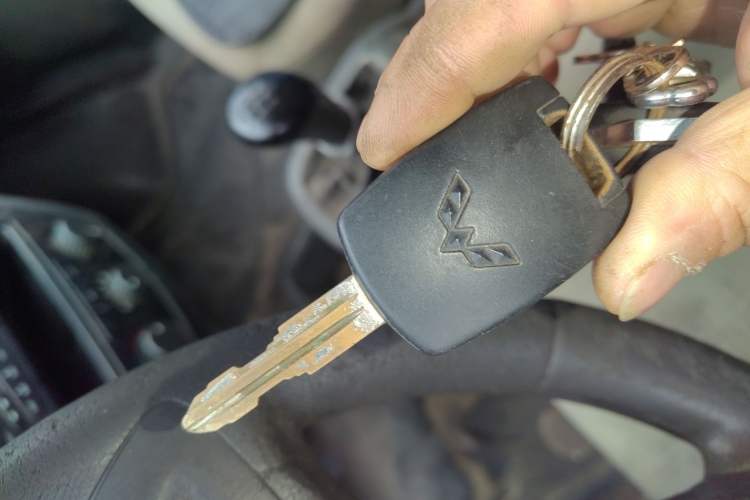 Used Wuling Rongguang 2014 1.5L S Standard Version