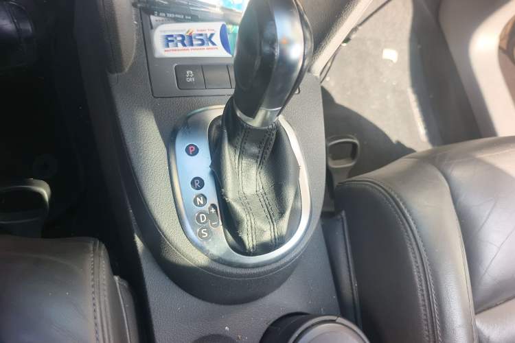 Used Volkswagen Touran 2015 1.4T DSG Comfort Edition 5 Seats Gear Lever