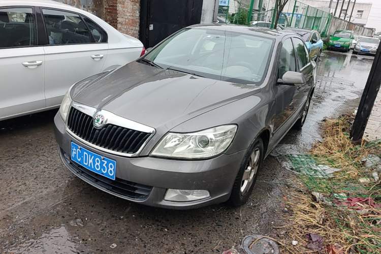 Used Skoda Octavia 2010 1.6L Manual Eado Edition