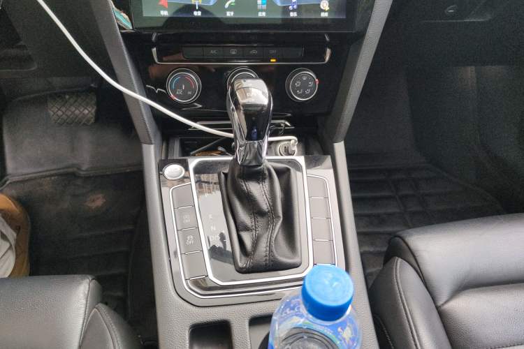 Used Volkswagen Magotan 2017 330TSI DSG Leading Model Gear Lever