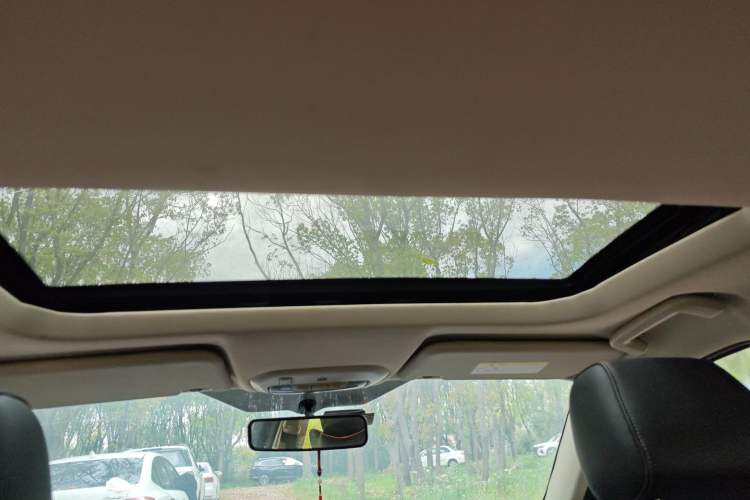 Used Ford Escort 2015 1.5L Automatic Fashion Model Headliner