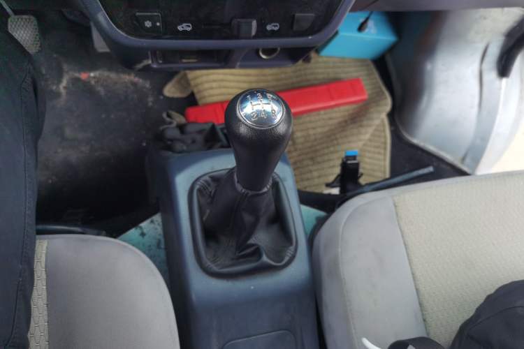 Used Jinbei Hiace X30 2023 1.5L Super-Enjoyment Van 2/5 Seats Non-Air-Conditioned Version SWC15M Gear Lever