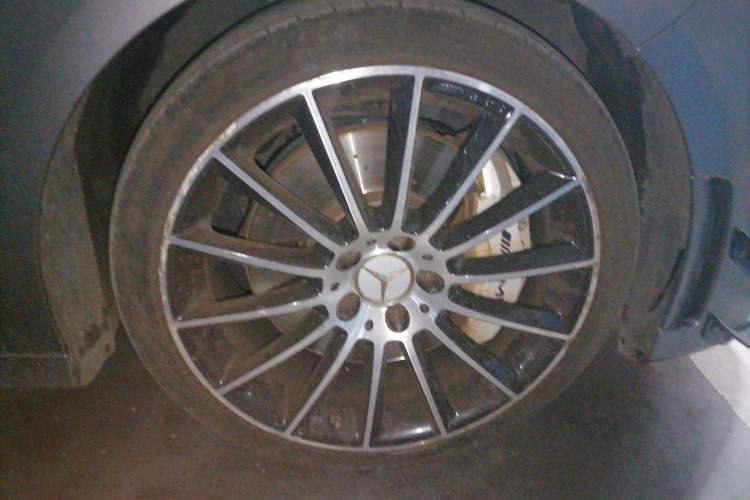 Used Mercedes-Benz A AMG 2020 AMG A 35 L 4MATIC Right Front Wheel Hub