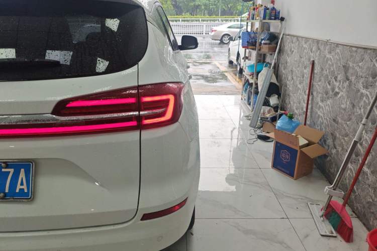 Used BYD Song 2021 Classic Edition 1.5T Automatic Elite Model
