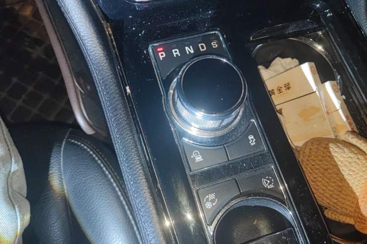 Used Jaguar XJ 2016 XJL 2.0T Two-Wheel-Drive Elegant Business Edition Gear Lever