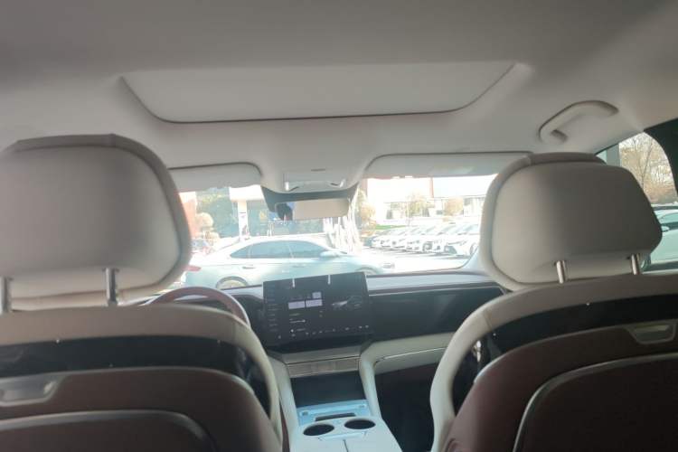 Used BYD Xia 2025 DM-i 1.5T 100km Supreme Edition
