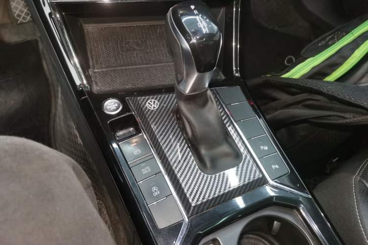 Used Volkswagen Passat 2022 330TSI Starry Luxury Edition Gear Lever