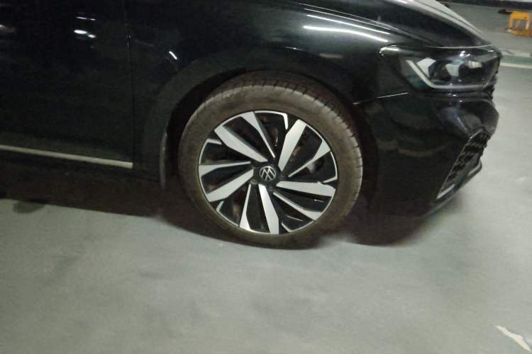 Used Volkswagen Passat 2022 330TSI Starry Elite Edition