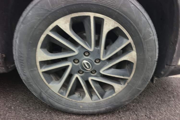 Used GAC Trumpchi GS4 2015 200T Manual Luxury Edition Right Front Wheel Hub