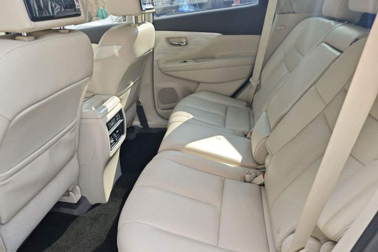 Used Nissan Murano 2017 2.5 S/C HEV XV Four-Wheel Drive Hybrid Flagship Edition Left Rear Seat