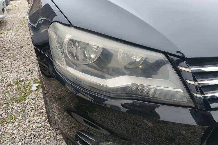 Used Volkswagen Bora 2015 Qihui Edition 1.6L Automatic Fashion Model Right Front Headlight