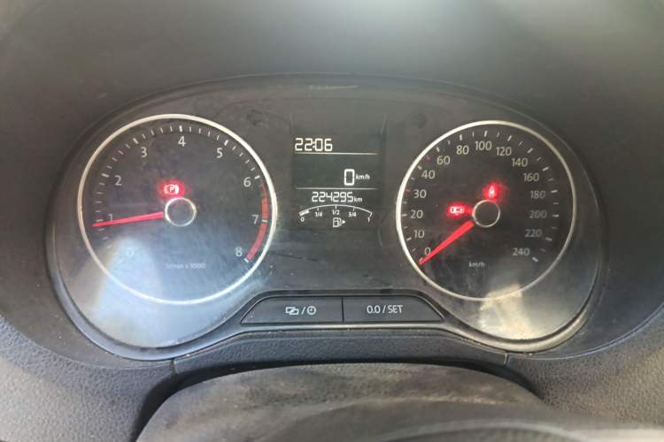 Used Volkswagen Polo 2014 1.4L Manual Comfort Edition