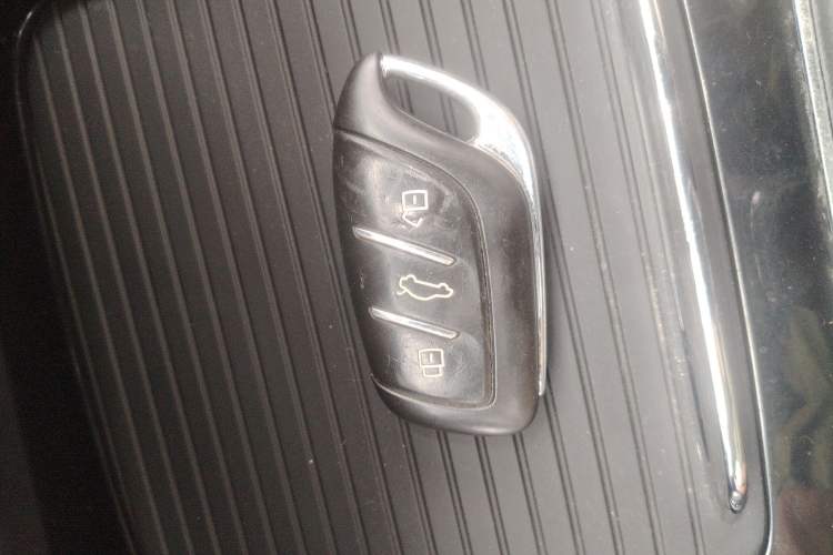 Used Roewe i5 2020 1.5L Automatic 4G Connect Luxury Flagship Edition