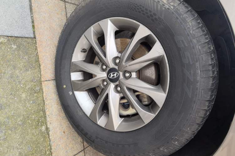 Used Hyundai ix35 2015 2.0L Automatic 2WD Comfort Edition China V Standard