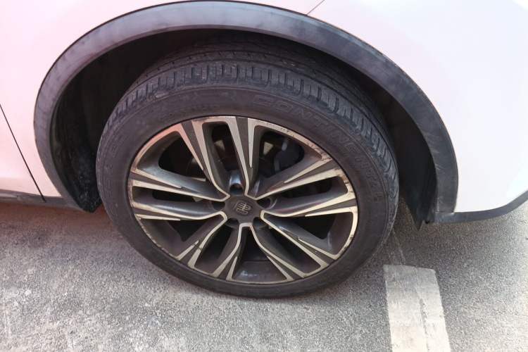 Used BYD Tang 2018 2.0T Automatic SmartConnect Prestige 7-Seater China V Standard