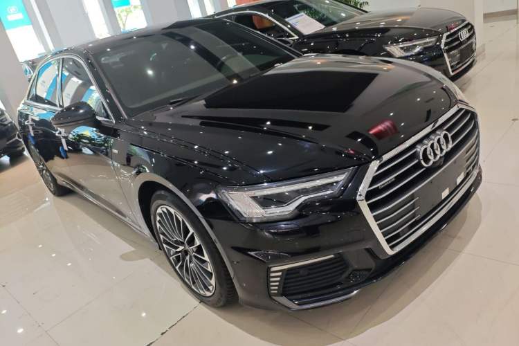 Used Audi A6L New Energy 2020 55 TFSI e quattro Front Right 45 Deg